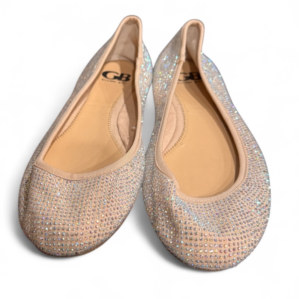 Gianni Bini size 10 NWOT silver flat shoes